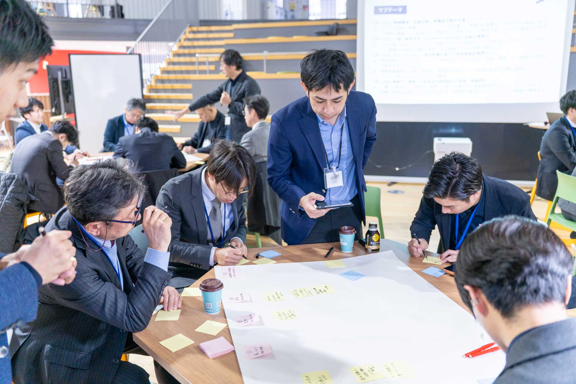 未来像起点で導く「革新 × 差別化 × 競争優位」の戦略立案